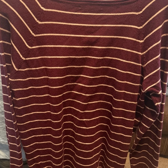 π· **Pink Clover Burgundy & Cream Striped Sweater β Size M** π· - Picture 3 of 3
